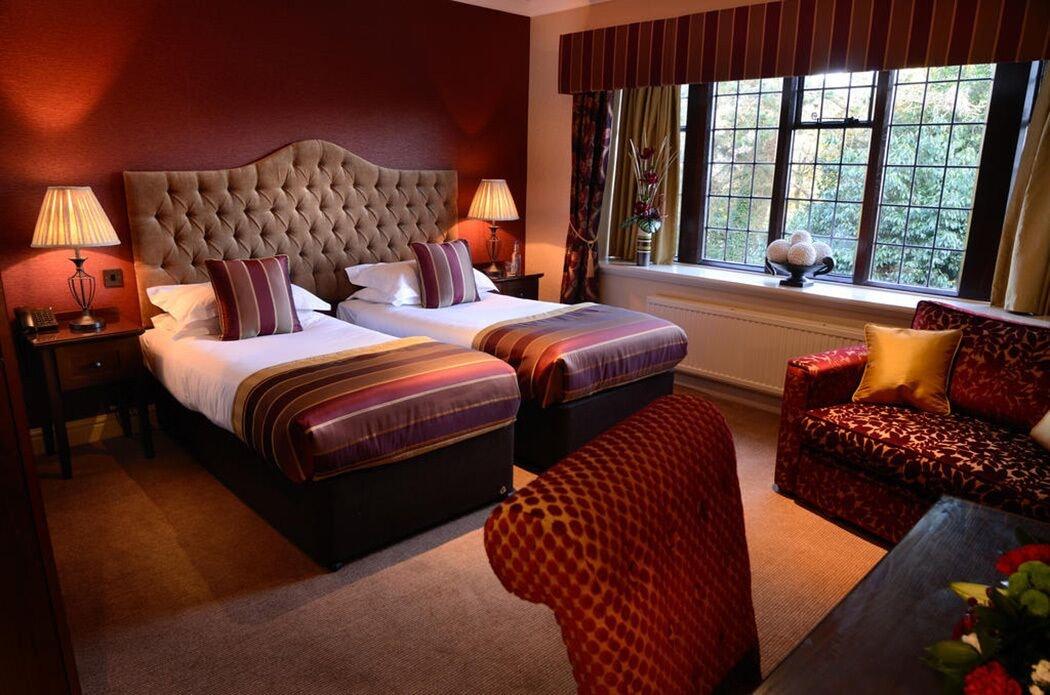 Inglewood Manor Hotel Ledsham  Exterior photo