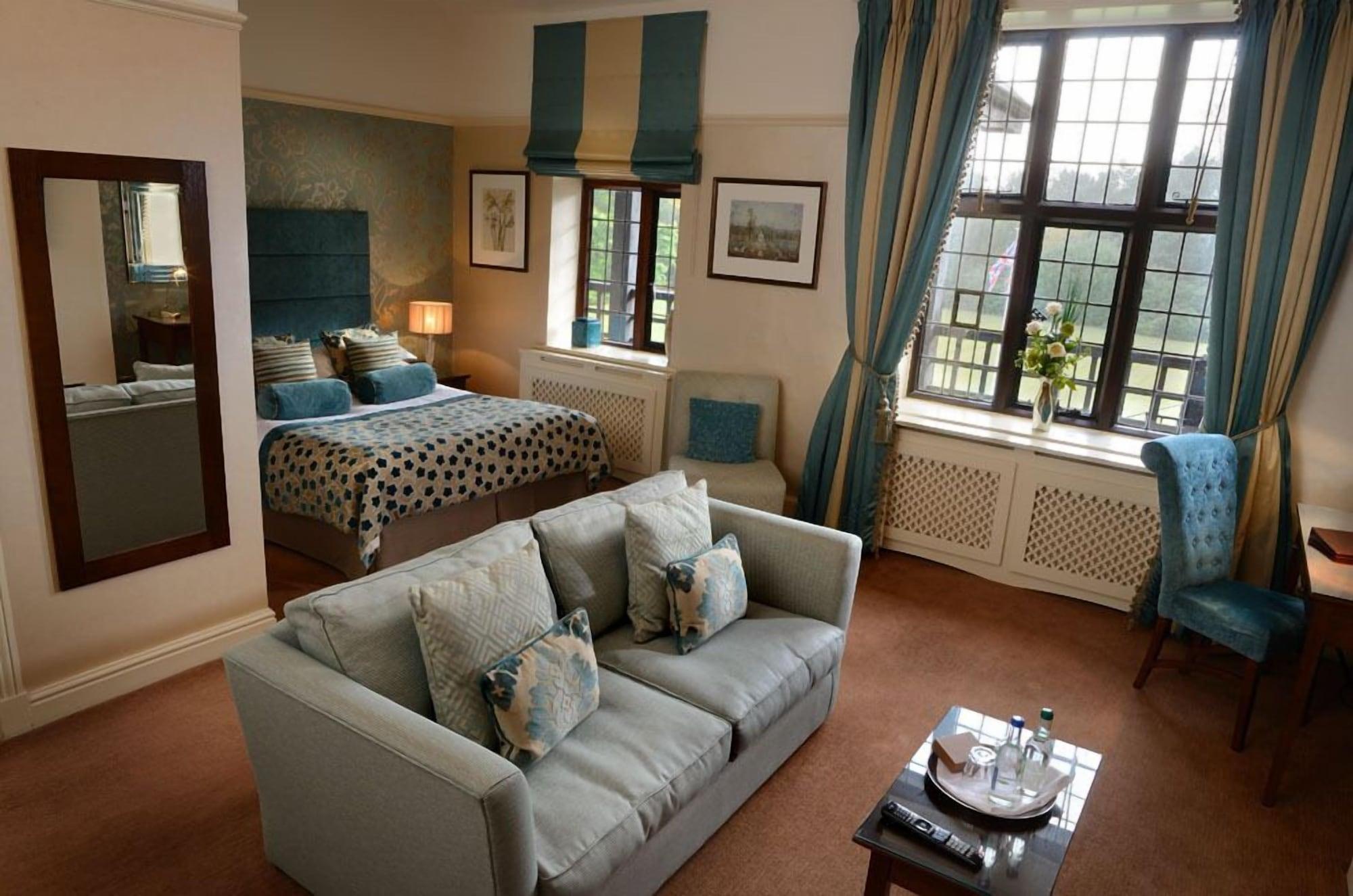 Inglewood Manor Hotel Ledsham  Exterior photo